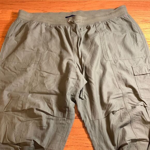 Tommy Hilfiger Sz 3X cargo/jogger cool/comfy olive green pants w/button-up cuff - Picture 1 of 12